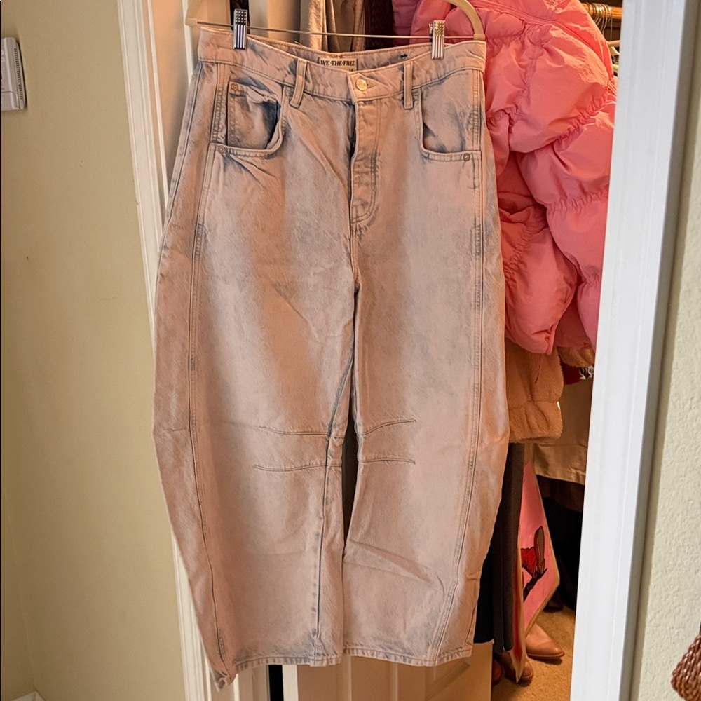 We the Free barrel jeans pink wash size 29